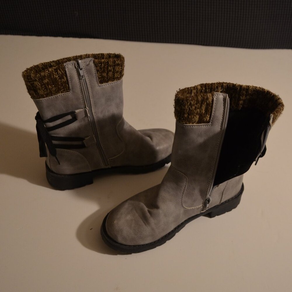 Gray Mid Rise Boots Side Zipper Decorative Back Lace Brown Wool Knit Top Lady 37